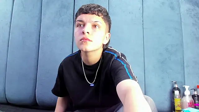 Megan Thompson  online show from March 7, 2:08 am