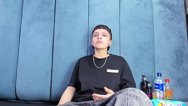 Megan Thompson  online show from March 20, 2:16 am