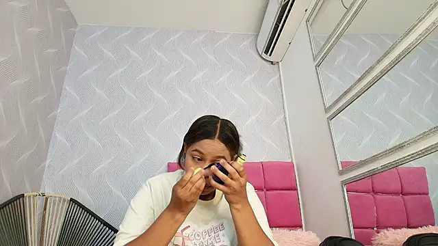 keyla mejia online show from June 3, 12:08 pm