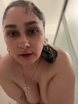 Alix Valentine online show from February 28, 5:19 am