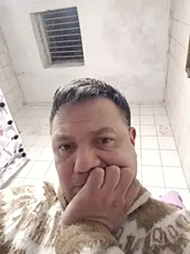 juanpa8453 online show from July 2, 5:46 am