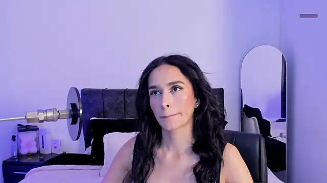 Taylormaxwell online show from May 9, 8:03 pm