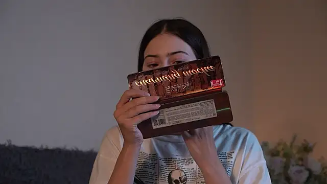 ywixos online show from September 18, 11:45 am