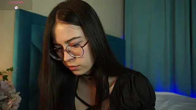 ywixos online show from October 21, 2:29 pm