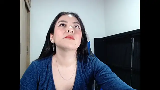 EloiseJun online show from July 11, 4:59 am
