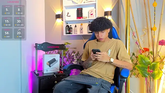  taylor black online show from July 21, 8:33 pm