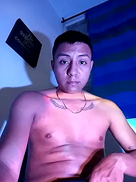 Snapshot of dereck14c chatting on September 12, 3:28 am dereck14c online show from September 12, 3:28 am