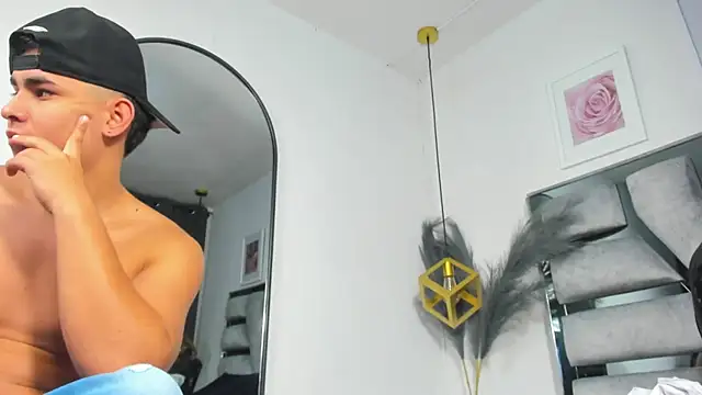 lianfox  online show from June 19, 12:20 pm