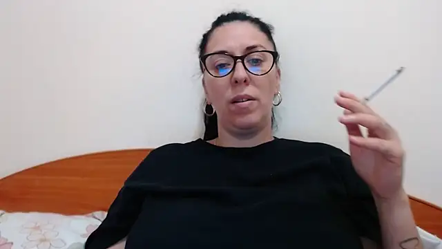 jollene online show from July 30, 11:09 am