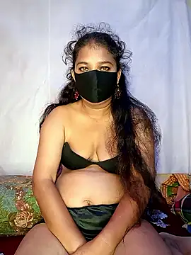 Snapshot of LushVamp chatting on December 19, 2:35 pm LushVamp online show from December 19, 2:35 pm