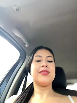 Snapshot of CrisMarulanda chatting on November 26, 3:13 pm CrisMarulanda online show from November 26, 3:13 pm