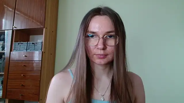 LooveELLYx online show from February 25, 2:44 pm