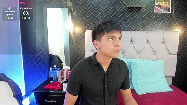 Thiago Kozak online show from February 17, 12:45 pm