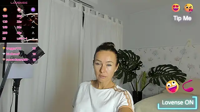 Snapshot of Evaletty_ chatting on March 27, 2:28 am Evaletty online show from March 27, 2:28 am