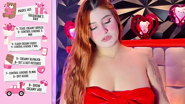 Snapshot of megan_whitee__ chatting on February 14, 2:41 am megan whitee online show from February 14, 2:41 am