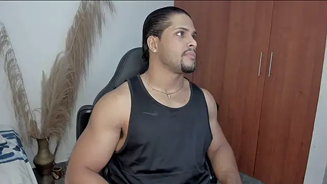 Snapshot of Evansdark1 chatting on June 22, 11:46 pm Evansdark1 online show from June 22, 11:46 pm