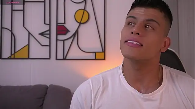 tyler muscle1 online show from July 17, 4:12 pm