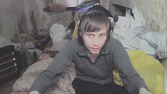 makarov1993 online show from April 4, 9:40 am