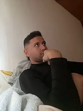 Michaell Spinelly online show from April 18, 7:58 pm