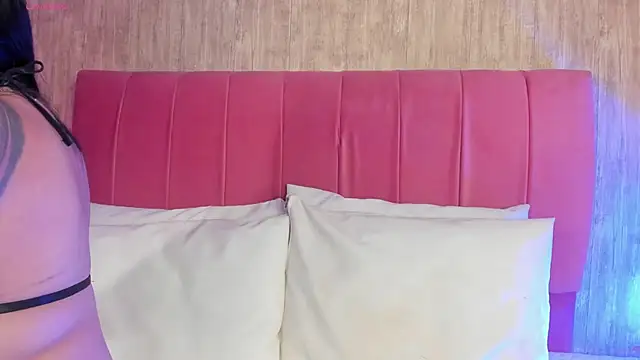 Kendra kobein online show from December 13, 8:58 pm