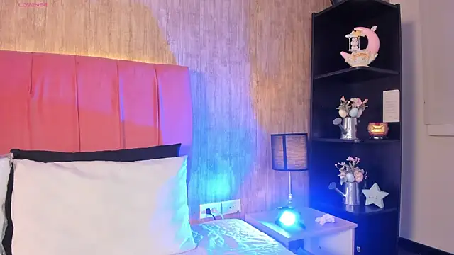 Kendra kobein online show from April 17, 8:34 pm