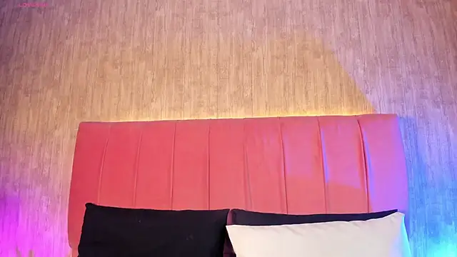 Kendra kobein online show from April 18, 7:07 pm