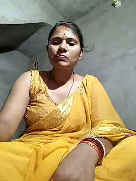 couple 71 online show from April 17, 4:10 pm