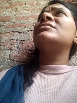 couple 71 online show from April 23, 4:14 am