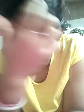 couple 71 online show from April 26, 6:55 am