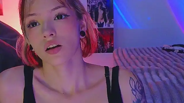 Moonlightt 21 online show from August 2, 5:22 pm