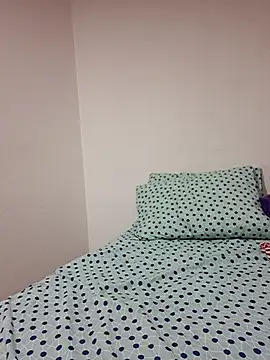 VikysDavis online show from May 22, 2:33 pm