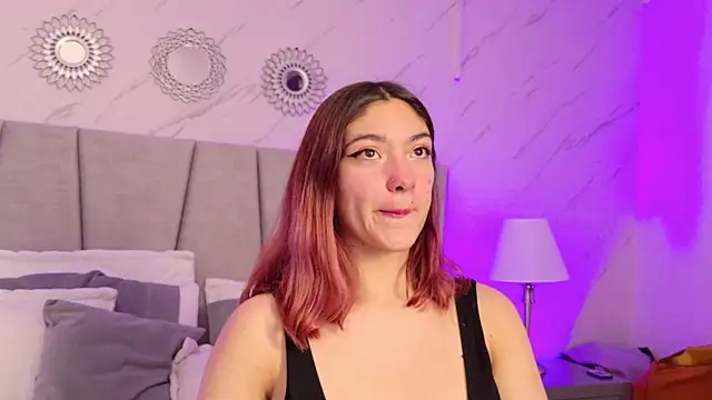 Snapshot of Victoria_Beaumont chatting on July 6, 8:33 pm Victoria Beaumont online show from July 6, 8:33 pm