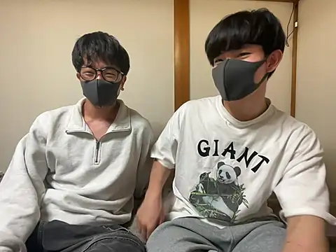 kntoo online show from May 6, 1:27 pm