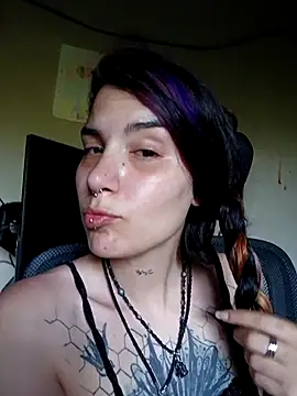 Snapshot of Darkw1tch chatting on November 27, 8:55 pm Darkw1tch online show from November 27, 8:55 pm