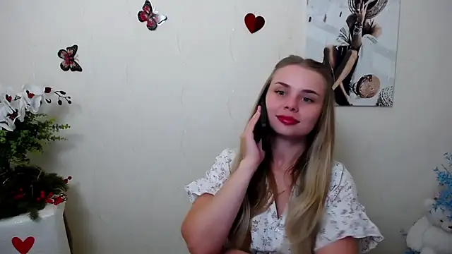 Snapshot of OceanicDawn chatting on June 20, 7:22 am OceanicDawn online show from June 20, 7:22 am