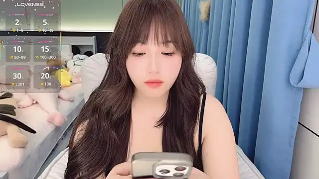 Liuyifei2005 online show from January 5, 5:27 pm