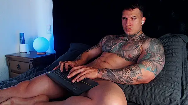 Shane Clay online show from April 19, 2:38 pm