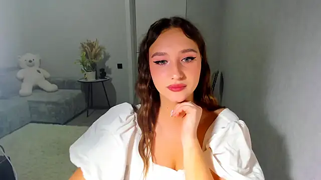 Wise Bunny online show from July 7, 8:13 pm