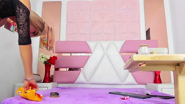 MiaMalkoba online show from March 12, 1:06 pm