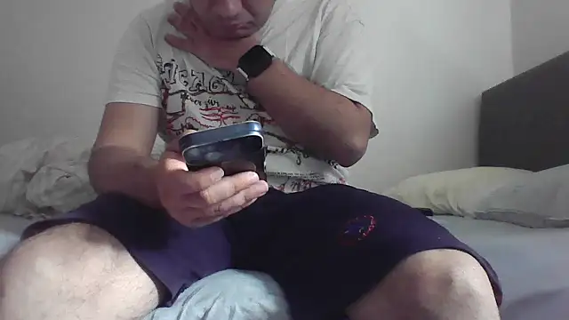 Snapshot of kocasosisli chatting on May 18, 5:24 am kocasosisli online show from May 18, 5:24 am