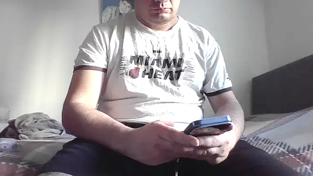 Snapshot of kocasosisli chatting on May 24, 2:44 pm kocasosisli online show from May 24, 2:44 pm