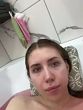 EvaAkins online show from March 24, 4:56 pm