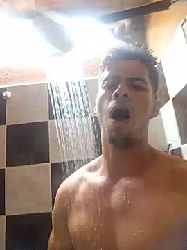 Snapshot of piterrr_hot chatting on December 18, 2:50 am piterrr hot online show from December 18, 2:50 am