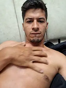 Snapshot of piterrr_hot chatting on February 23, 12:46 pm piterrr hot online show from February 23, 12:46 pm