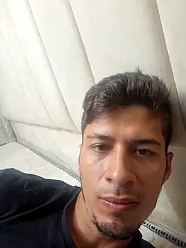 Snapshot of piterrr_hot chatting on February 27, 7:03 pm piterrr hot online show from February 27, 7:03 pm