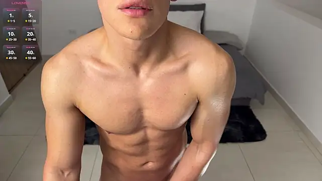 Maxx Lancaster online show from February 18, 3:08 pm