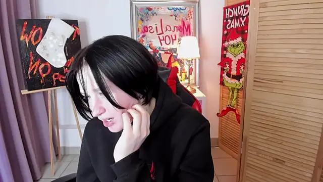 ayakskalermonss online show from December 17, 8:20 am