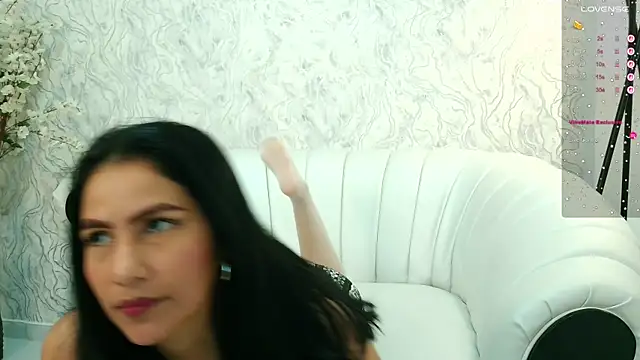 aura sanders1 online show from November 11, 12:16 pm