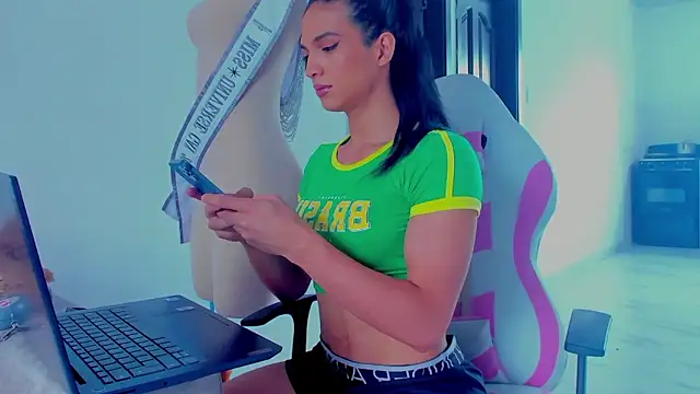 ISA BELLA VZL online show from January 19, 12:03 am