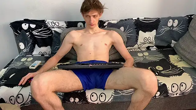 Snapshot of Velles chatting on June 19, 1:04 pm Velles online show from June 19, 1:04 pm